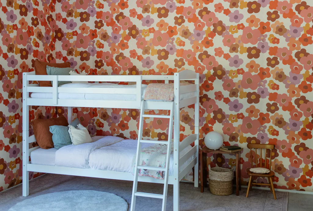 Summer Love Floral Wallpaper - Image 2