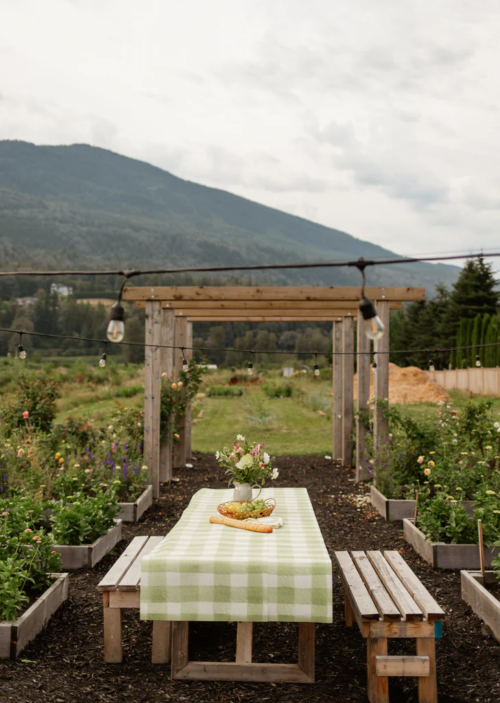 The Gingham Wallpaper - Image 7